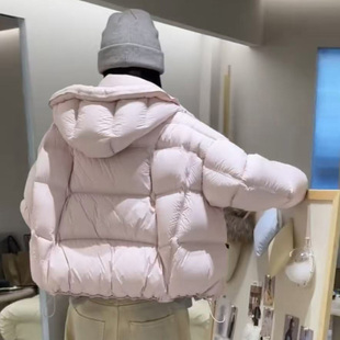 90白鸭绒粉色云朵泡芙短款连帽羽绒服2025冬新款韩版保暖女面包服