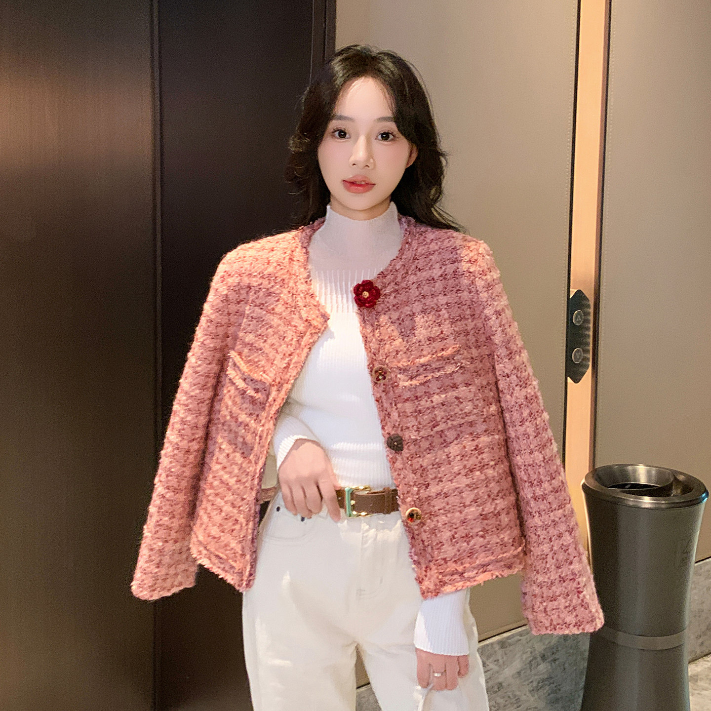 粉色格子花朵扣90白鸭绒小香风羽绒服女2025冬新款显瘦保暖短外套,女装/女士精品,毛呢外套,淘宝优惠券,粉丝福利购,淘宝优惠卷