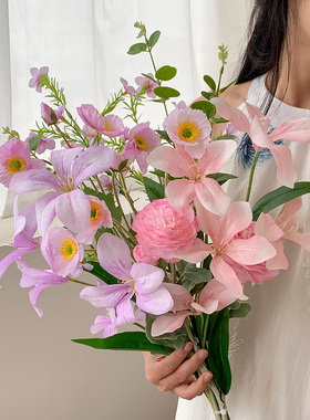 花艺师搭配高级感仿真花