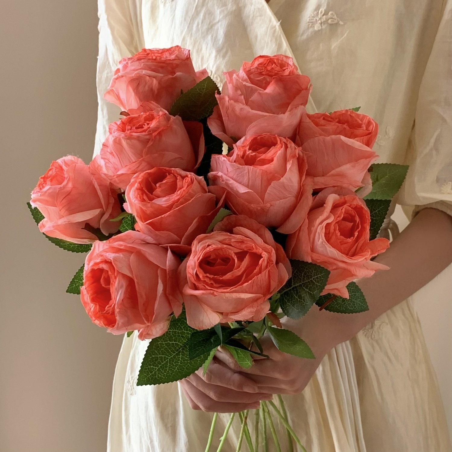 少女色粉色玫瑰仿真花高档客厅装饰手捧花束轻奢摆件装饰家居好物