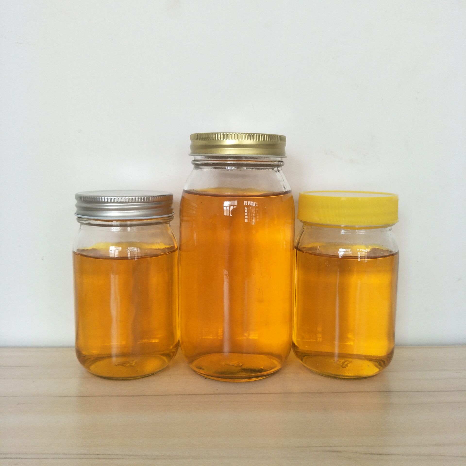玻璃瓶子酱菜铁盖玻璃瓶子