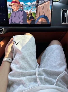 花灰色三角标印花短裤男夏季健身跑步训练裤子美式篮球运动五分裤