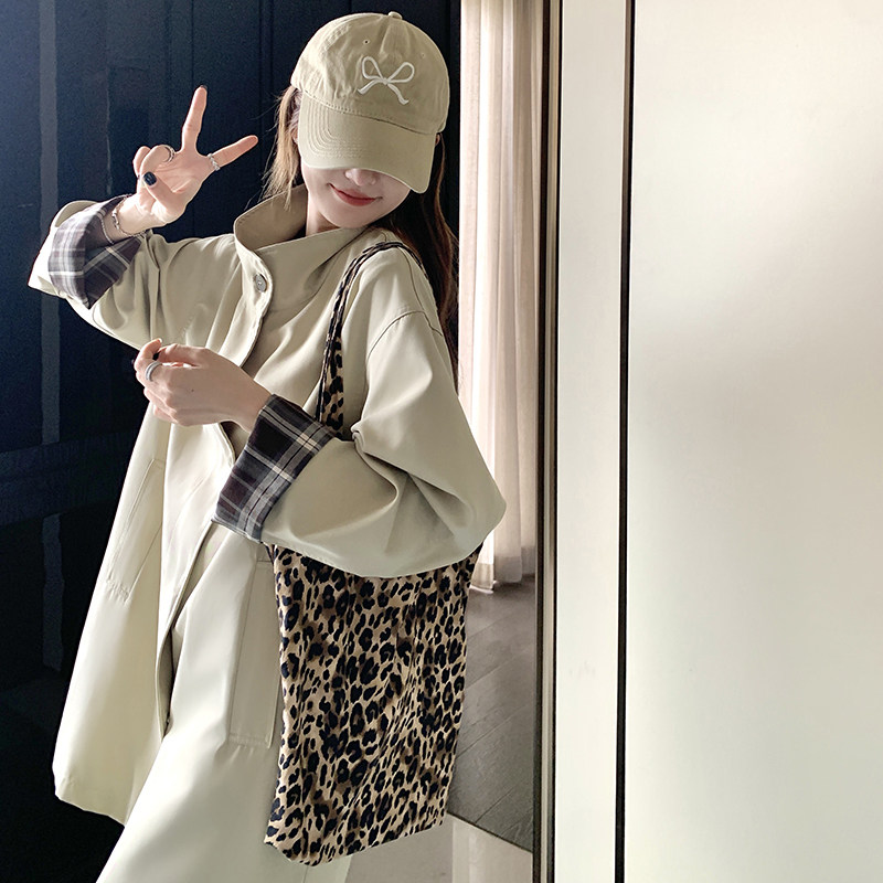 【】韩系格子卷边拼色风衣2C200-8837-P145-K208,女装风衣,2C200