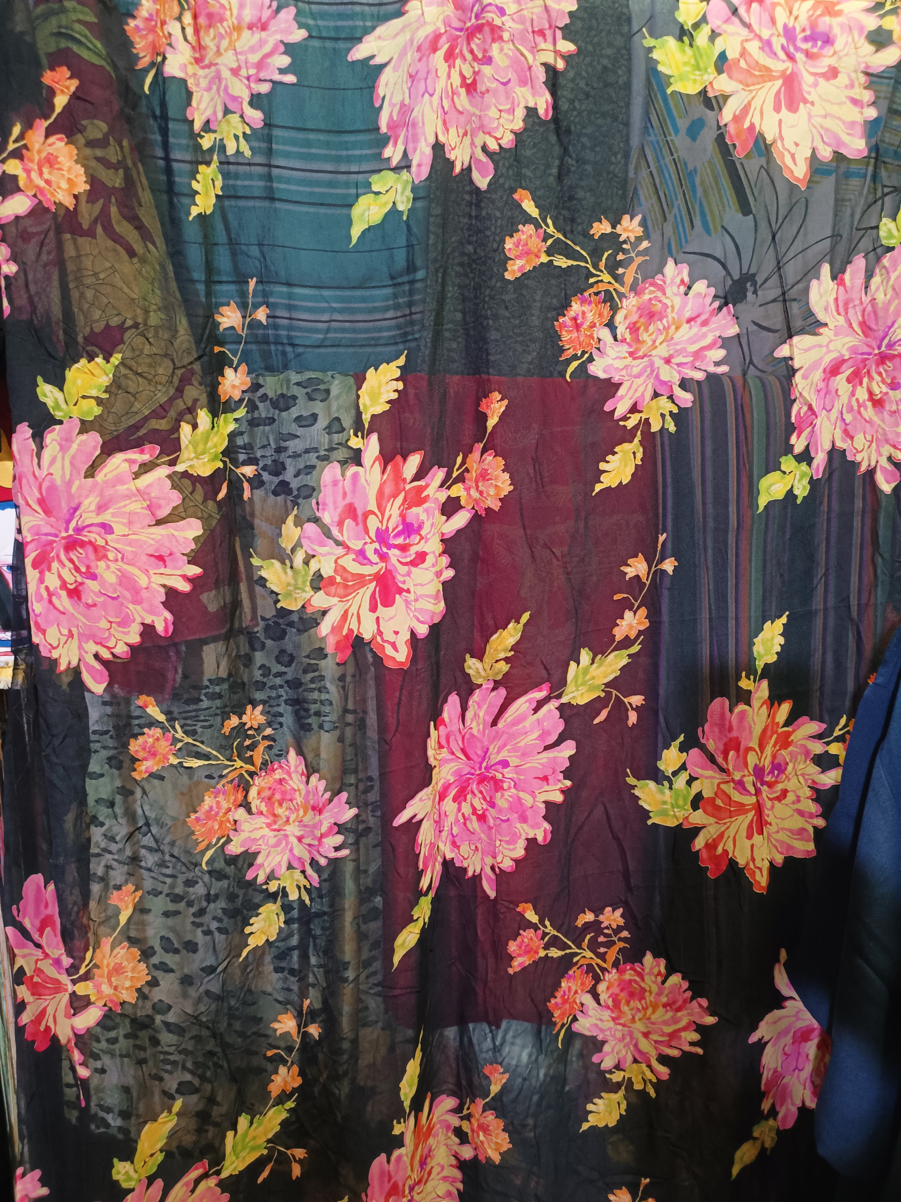 桑蚕丝绸黑底红色牡丹印花真丝乔其纱汉服裙制衣服装面布料宽1.14