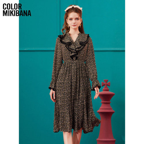 MIKIBANA碎花V领连衣裙夏季新款显瘦遮肚度假长袖裙子Z33OD8644