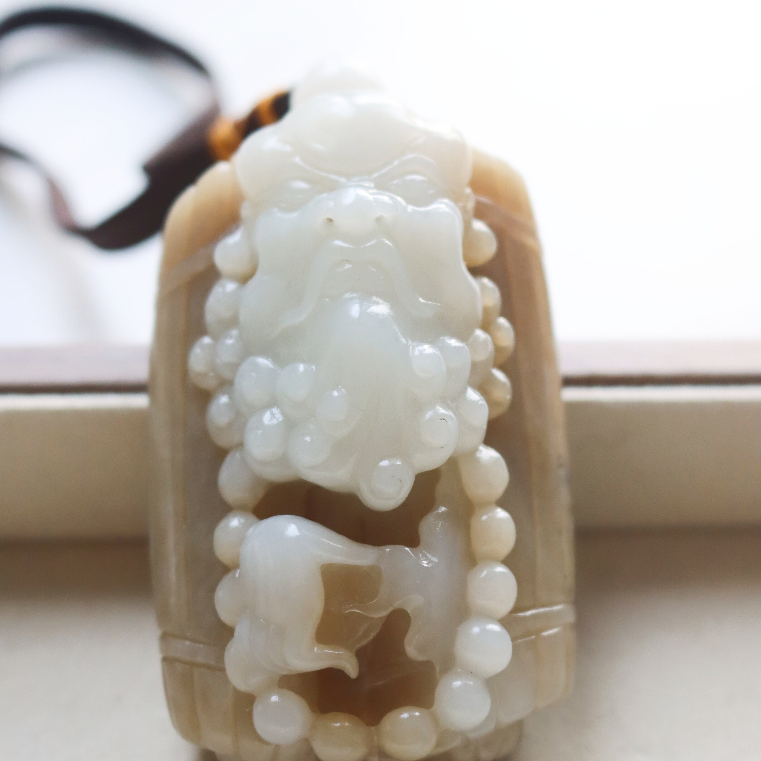 和田玉糖白玉达摩手玩件挂件吊坠