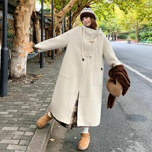 白色双面羊毛大衣女冬季新款韩系宽松加厚牛角扣连帽长款毛呢外套图片