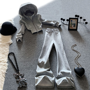 休闲运动时尚套装女春季2026新款搭配连帽卫衣短款阔腿裤两件套潮