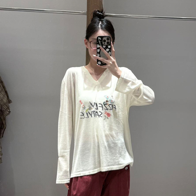【现货】FIZZFLY | 25设计师品牌新款 25秋季V领字母印花打底衫