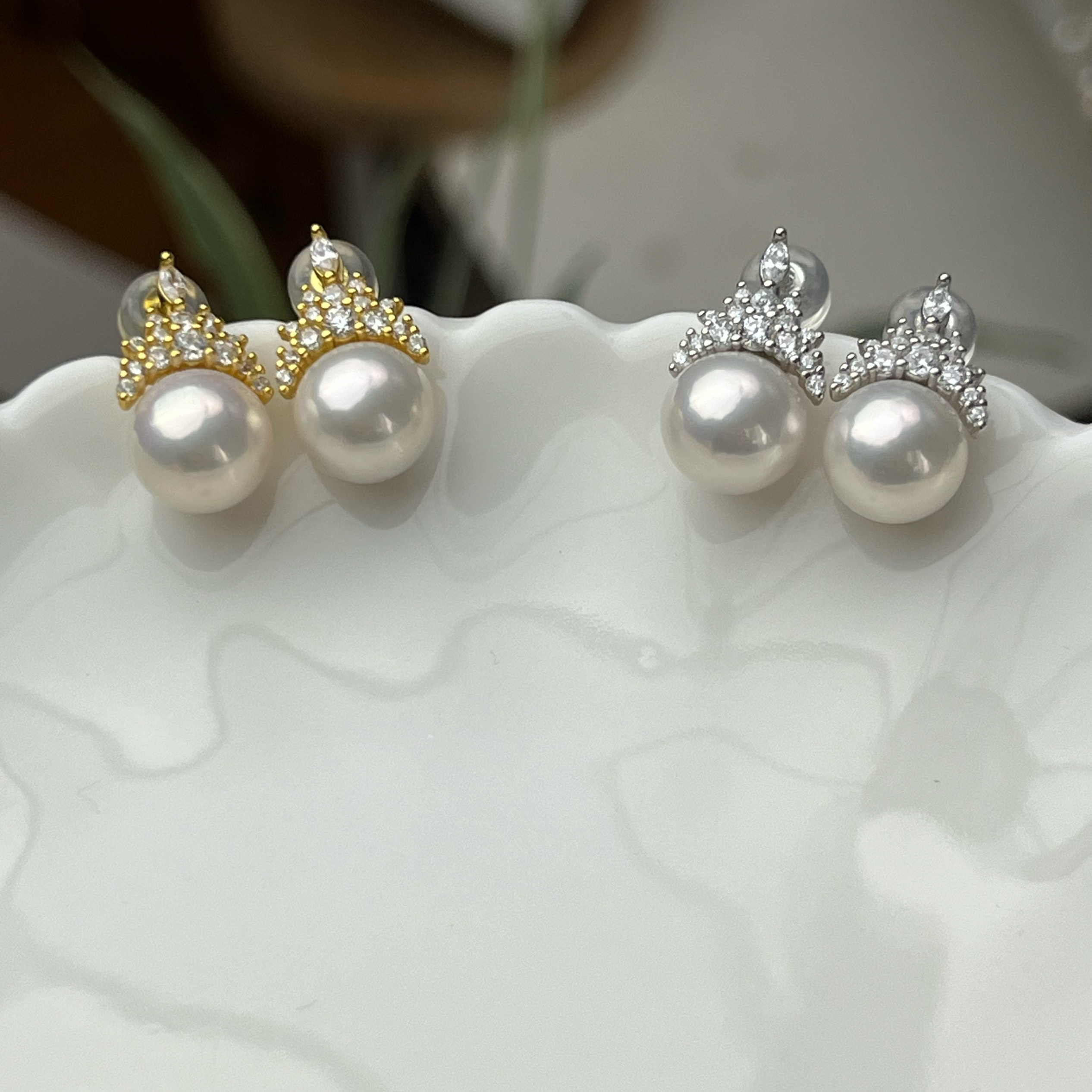 天然正圆高光淡水珍珠耳钉s925银冰雪女王皇冠锆石耳环气质耳饰