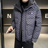 2025年冬男微宽松连帽全身字母印花羽绒服A230-88251-P218(控318)，男装羽绒服，电商A230