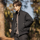 2025冬男微宽松立领标90白鸭绒夹克外套A230-0793-P228(控328)，男装夹克，电商A230