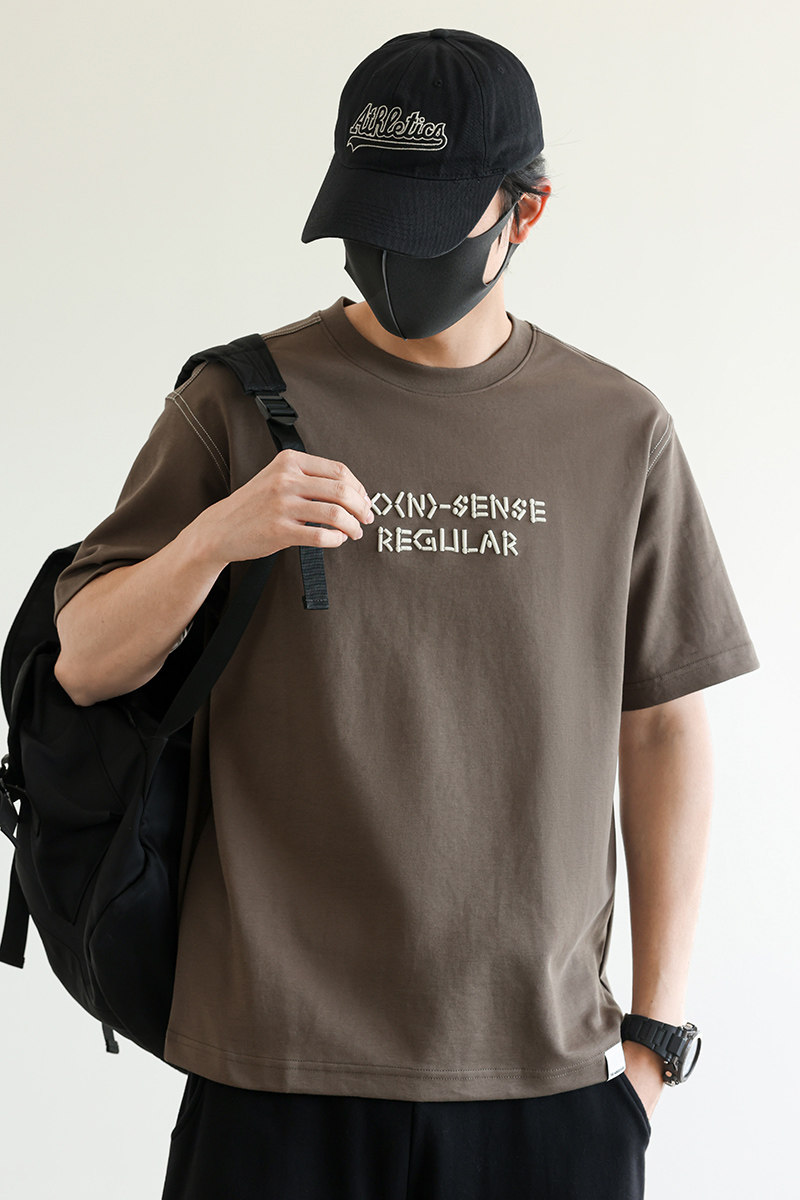2025夏季男款修身英文刺绣明线圆领短袖T恤A230-88530-P55(控85),男装T恤,电商A230