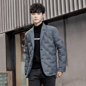 2025冬男标90修身方领压花西装羽绒服A230-K003-P195（控290）图片