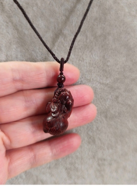 印度小叶紫檀木精雕貔貅吊坠男女项链毛衣链好运连连招财纳福