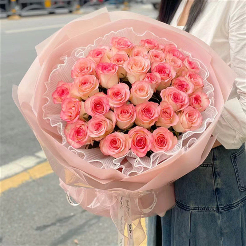 潍坊鲜花速递同城鲜花店33朵艾莎玫瑰花束平安夜圣诞节鲜花送爱人