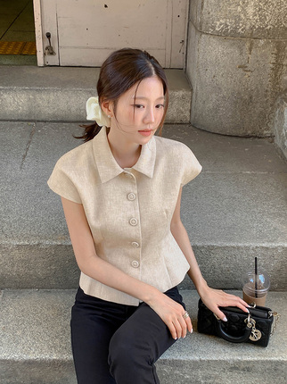 Korean Chic Lapel High-End Elegant Top for Women, Summer 2025 New Style, Unique Chanel-Inspired Short-Sleeved Thin Jacket
