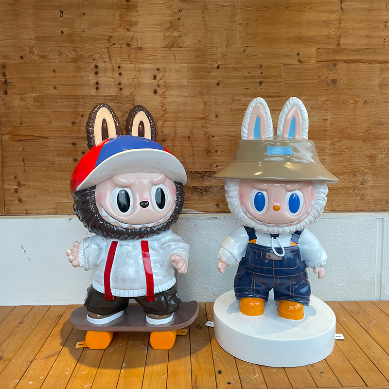 卡通拉布布公仔模型雕塑玻璃钢LABUBU景区门店商业街网红大摆件