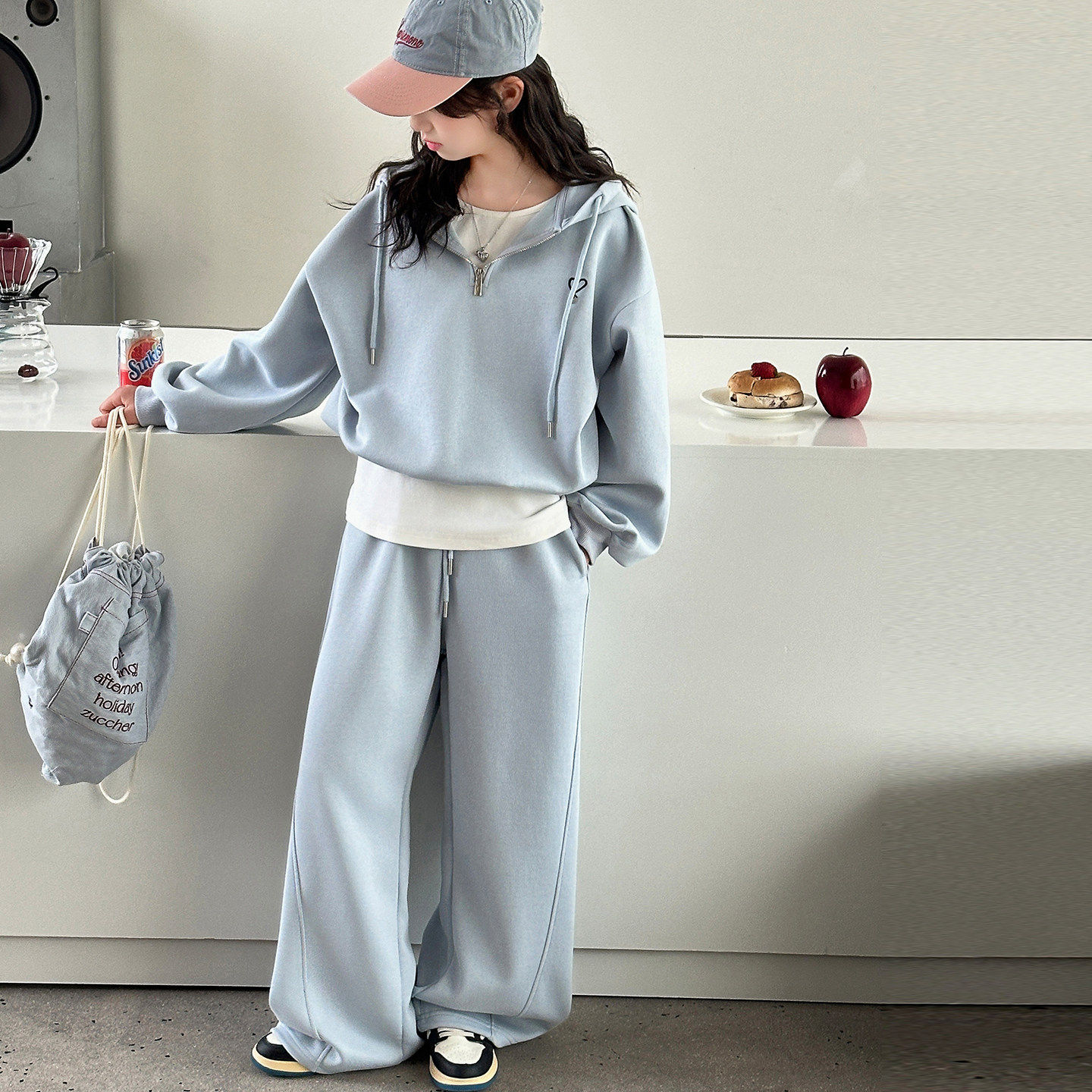 2026女童女孩套装中大童儿童洋气新款春季运动服春秋款时髦三件套