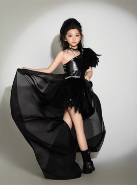 《暗夜》黑色单边袖羽毛肩拖尾走秀表演服潮服甜帅黑色PK儿童T台8