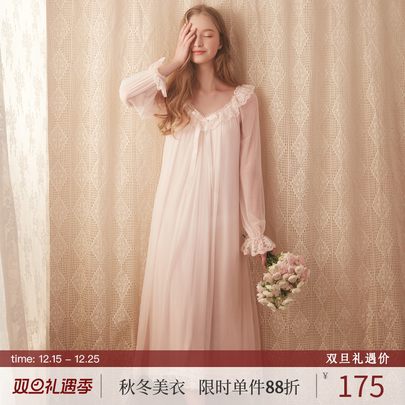 女士蕾丝薄款复古风长裙家居服