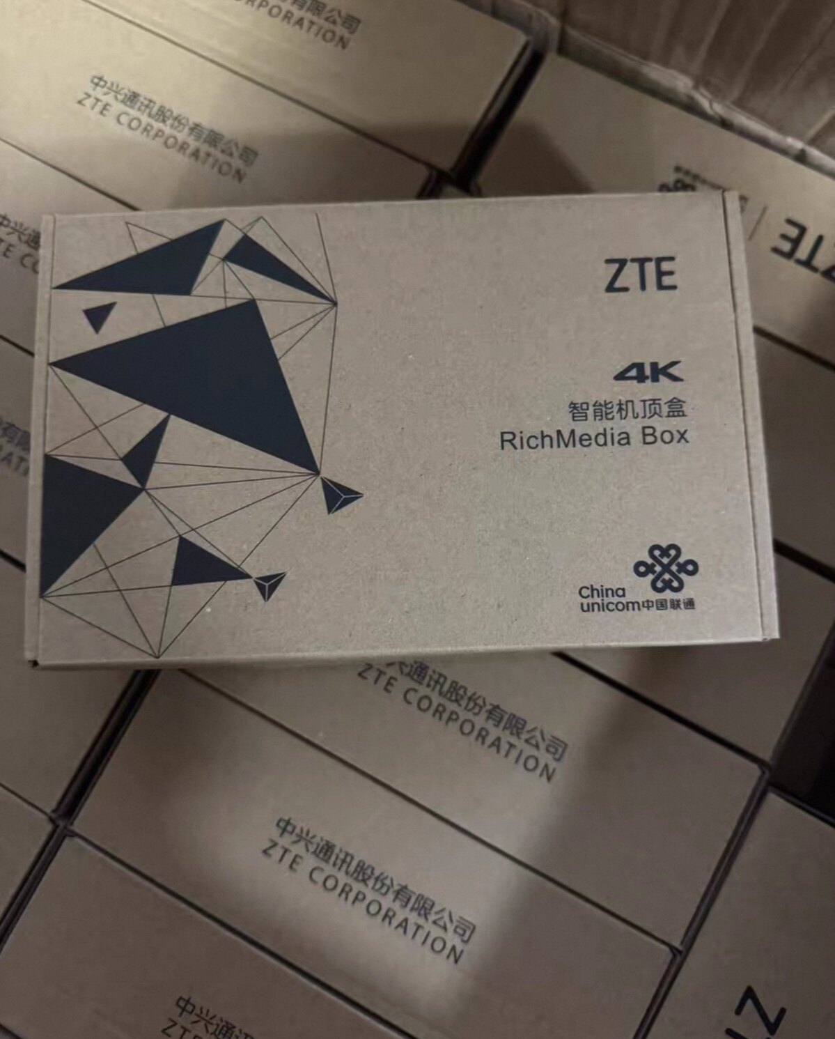 广东联通智能机顶盒OTT中兴4K高清网络机顶盒ZXV10 B862AV3.1