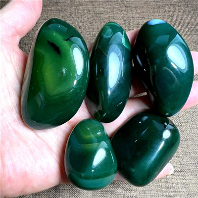 现货天然水晶绿玛瑙滚石大颗粒雨花石把玩水晶原石矿标鱼缸装饰石