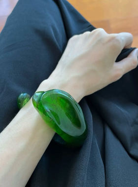 TENDERSOCIETY树脂手镯