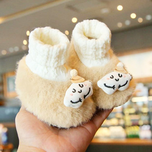 三折品牌特价撤柜清仓亲子装婴儿秋冬加绒保暖宝宝可爱套脚步前鞋