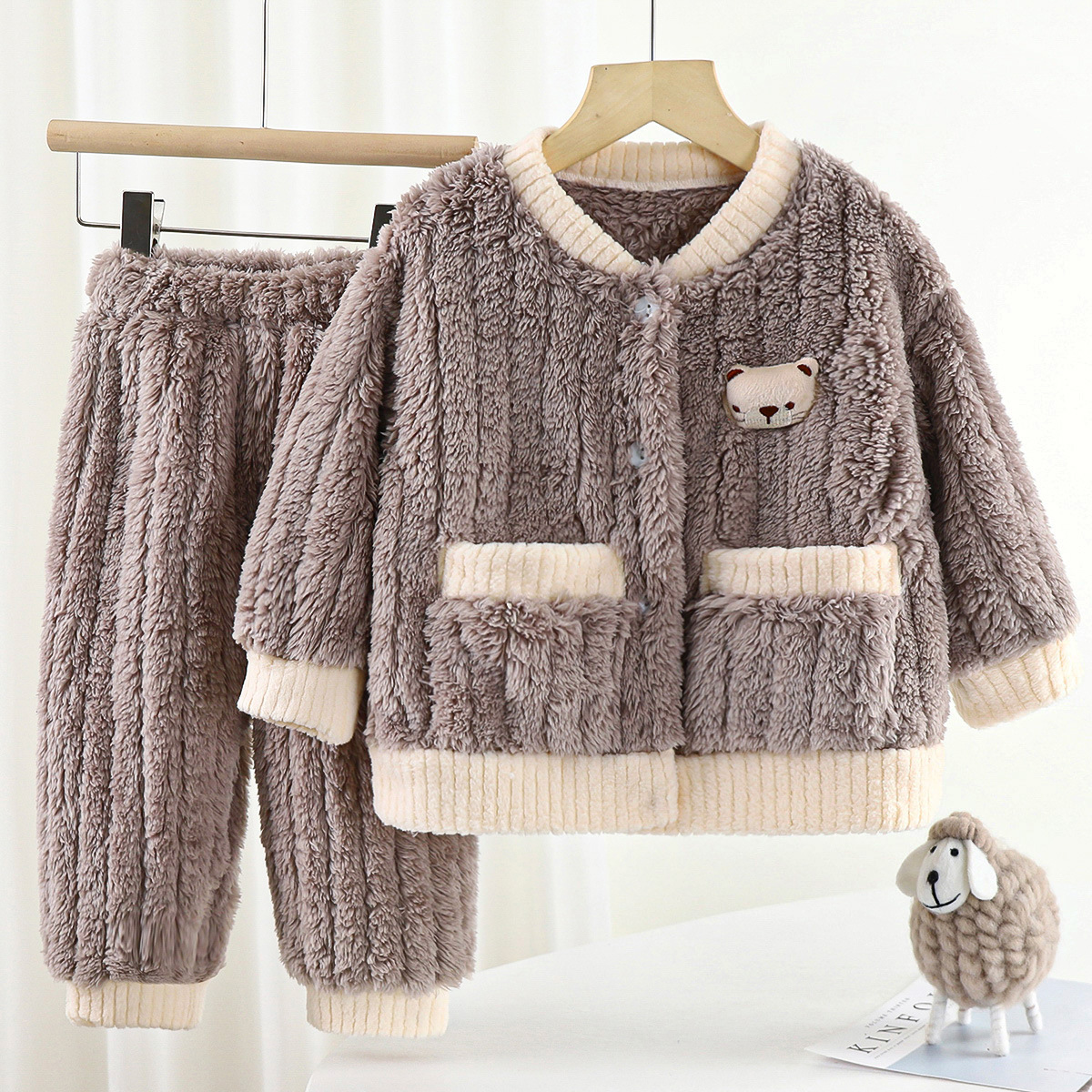 三折品牌特价撤柜清仓亲子装中大童秋冬睡衣家居服长毛绒保暖套装