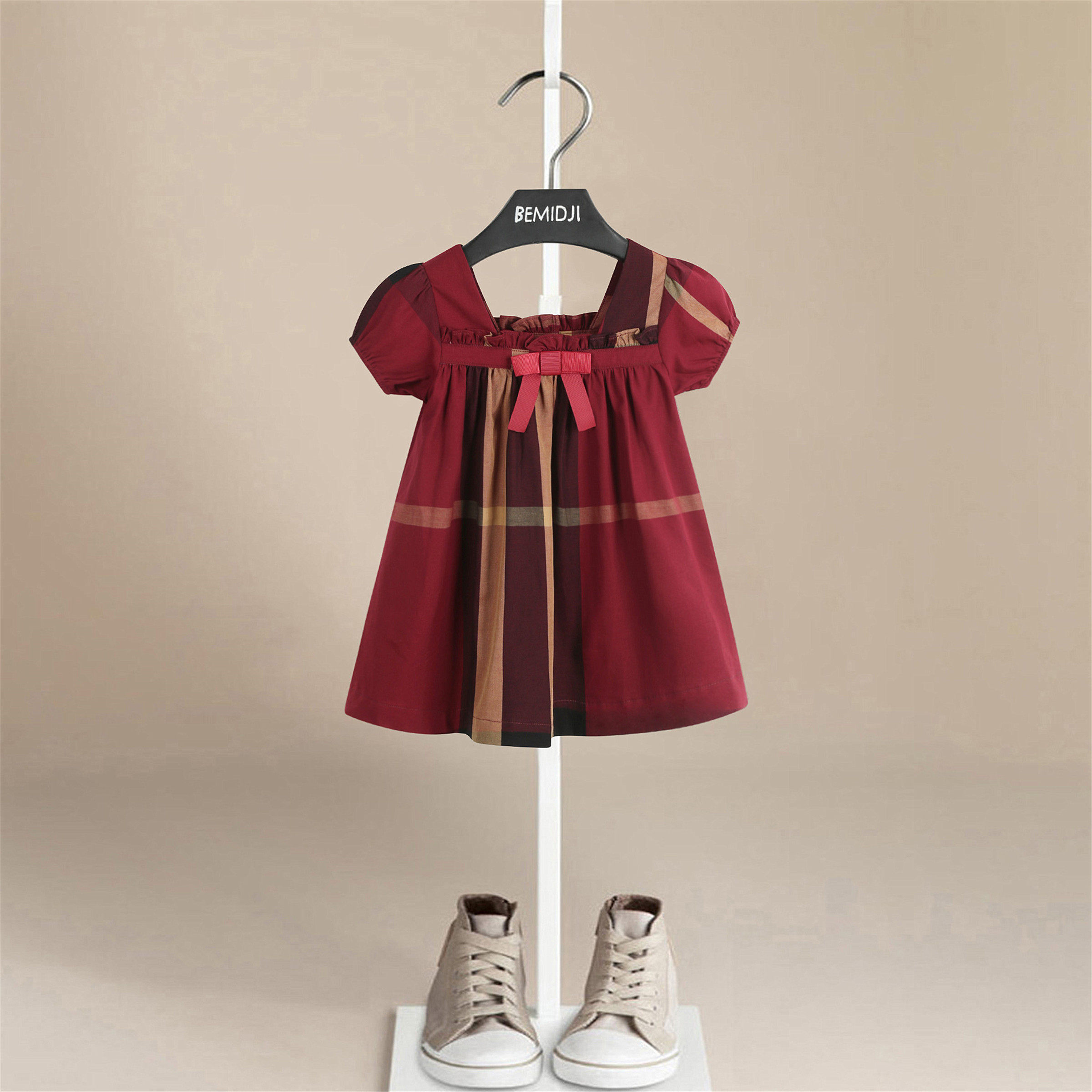 英伦风夏装新款女童蝴蝶结泡泡袖连衣裙宝宝儿童装红色纯棉格子裙,童装/婴儿装/亲子装,连衣裙,淘宝优惠券,粉丝福利购,淘宝优惠卷