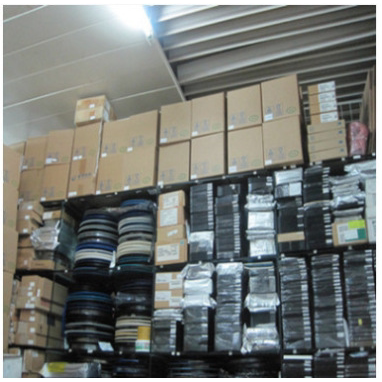 TC4054T 丝印LTH7R SOT23-5 0.5A线性锂离子电池充电器IC