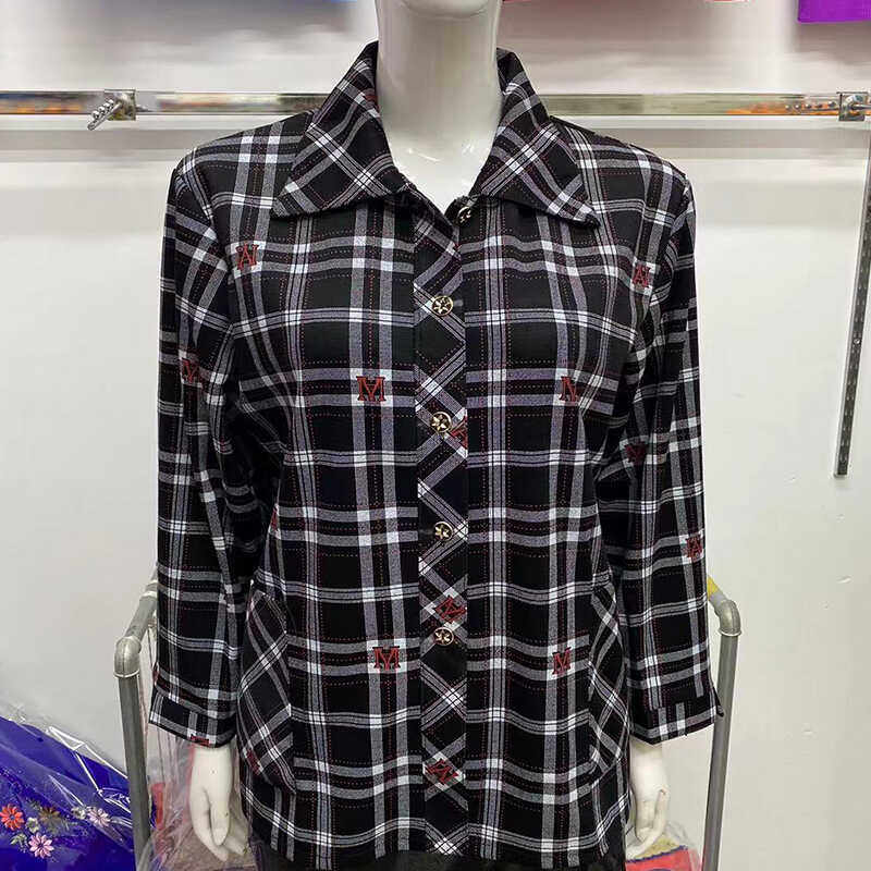 新款中年女士宽松格子九分袖上衣中老年妈妈口袋大码春秋衬衣衬衫