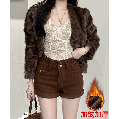 乔栈美拉德加绒咖色设计感牛仔短裤女秋冬款高腰显瘦蜜桃臀a字裤