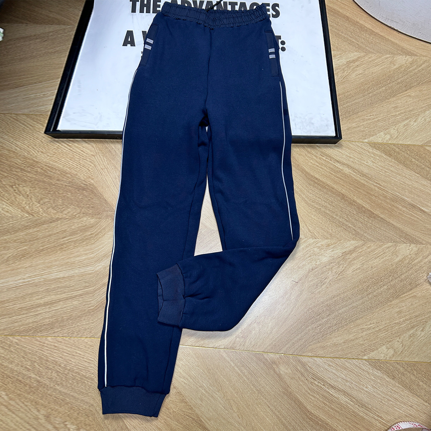 学生校服裤子白色细边一条杠男女高初中小学生藏蓝色运动紧口长裤,运动服/休闲服装,运动长裤,淘宝优惠券,粉丝福利购,淘宝优惠卷