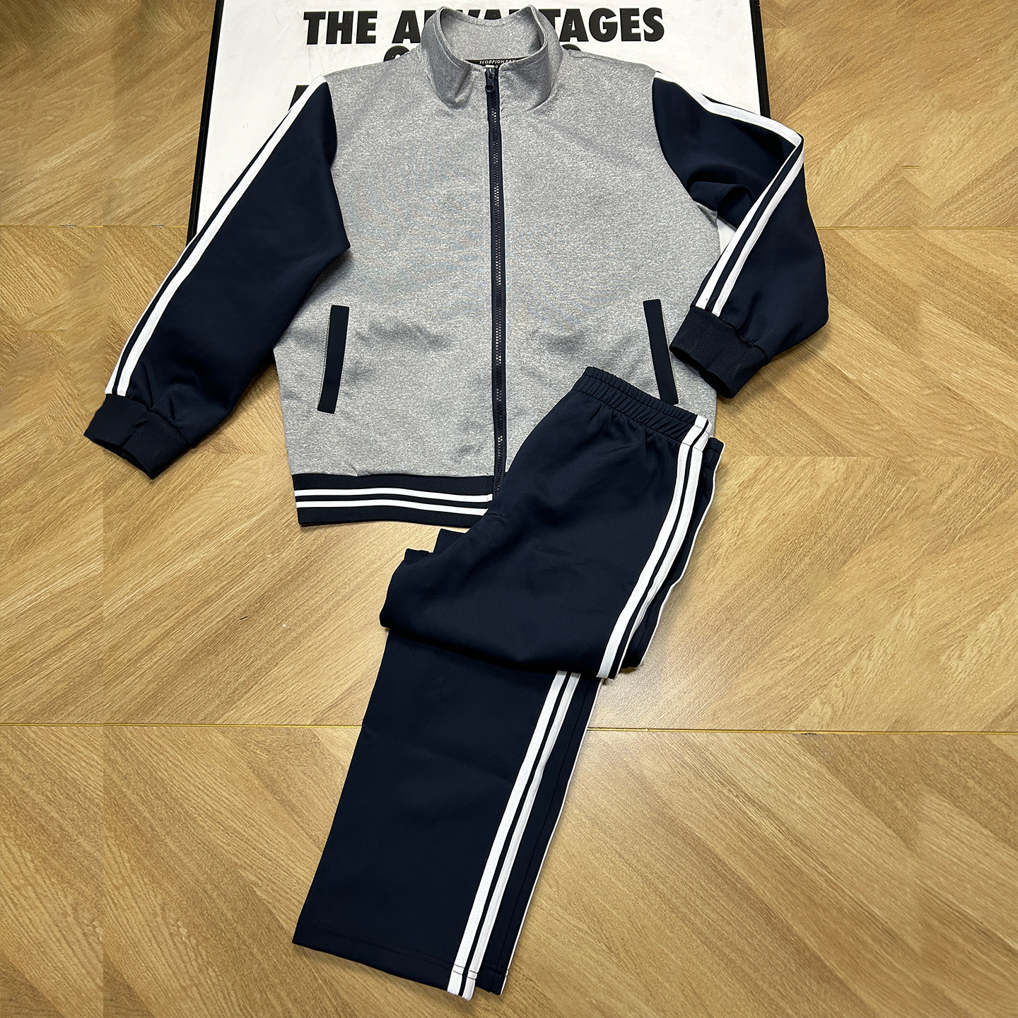 学生校服浅灰色外套上衣拼接藏蓝色长袖拉锁舒适学生休闲运动长裤