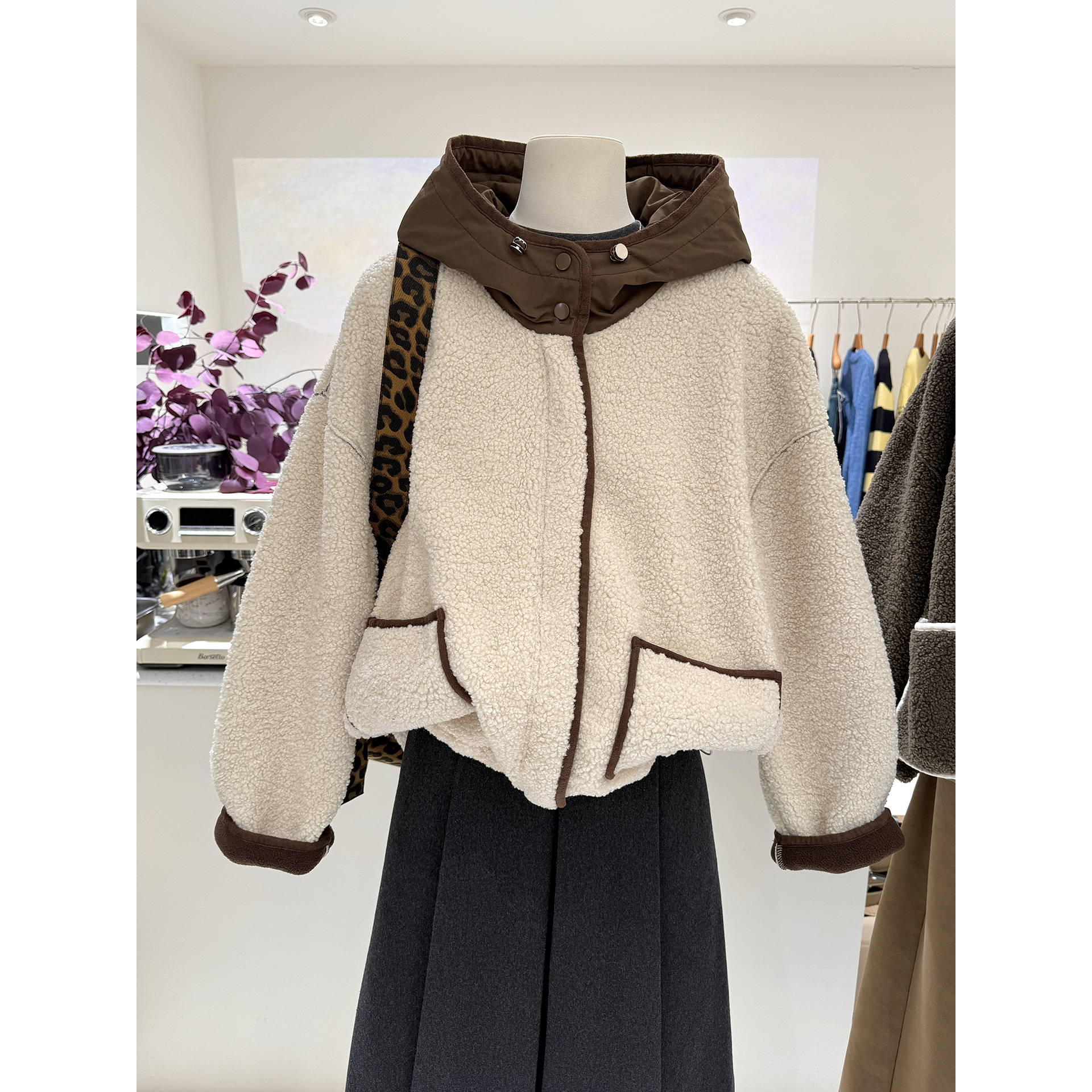 韩版拼色连帽仿羊羔毛外套