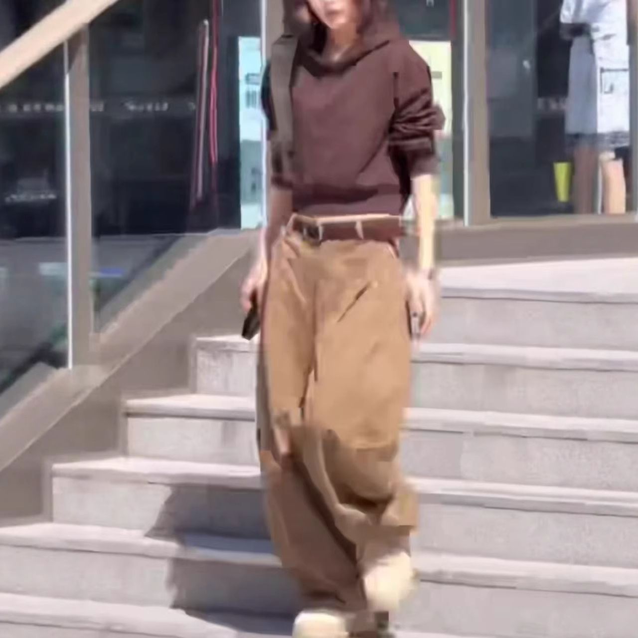 秋冬咖色长袖宽松连帽套头短款卫衣外套高腰卡其色阔腿休闲裤女装