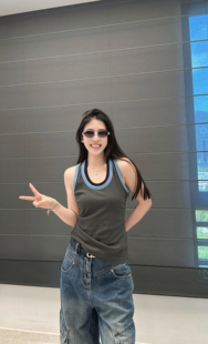 百搭撞色拼接吊带背心女修身 2025秋款 时尚 韩版 显瘦上衣 新款