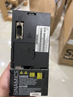 二手九成新西门子变频器6SL3210-1KE11-8UF2