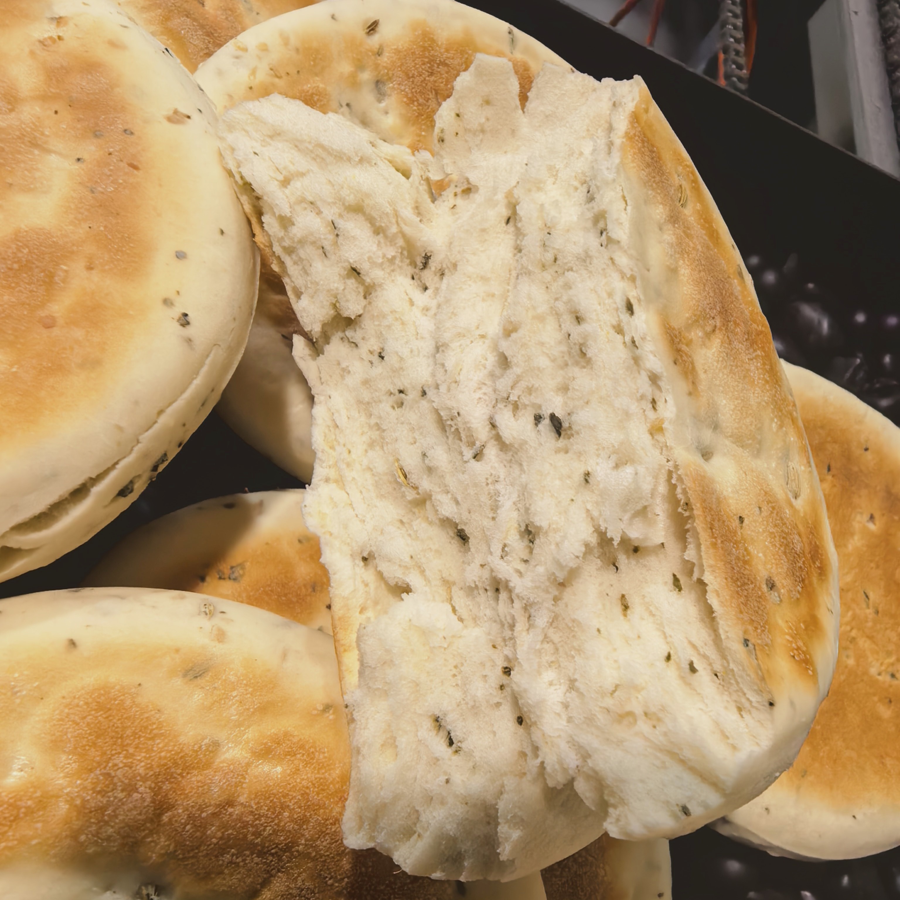 陕西特产蒲城椒叶小锅盔饼手工制作白吉饼五香小锅盔馍坨坨馍锅饼