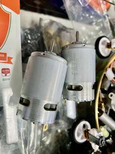 21V550电机锂电锯电链锯通用型550有刷电机专业级单手锯电机配件