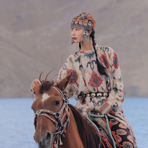 谜阿凰唐制圆领袍春夏长款复原