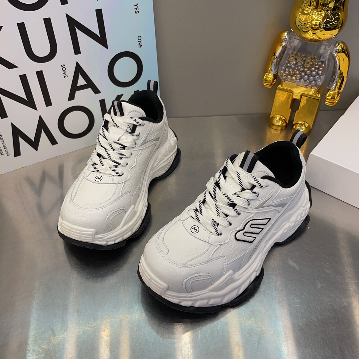 欧货爆款真皮厚底增高系带老爹鞋女2025新款时尚百搭休闲运动鞋潮