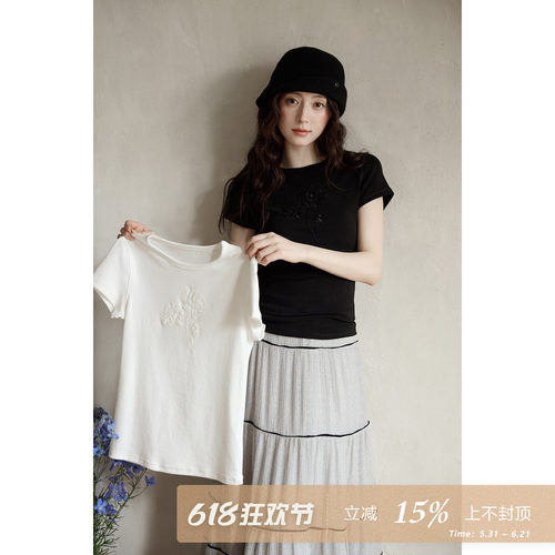 夕蒙2026新款夏季韩系漂亮好看小上衣修身显瘦黑色绣花短袖T恤女