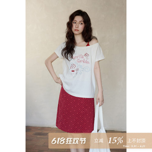 夕蒙2026新款夏季韩系漂亮独特上衣休闲松弛杏色印花斜肩短袖T恤