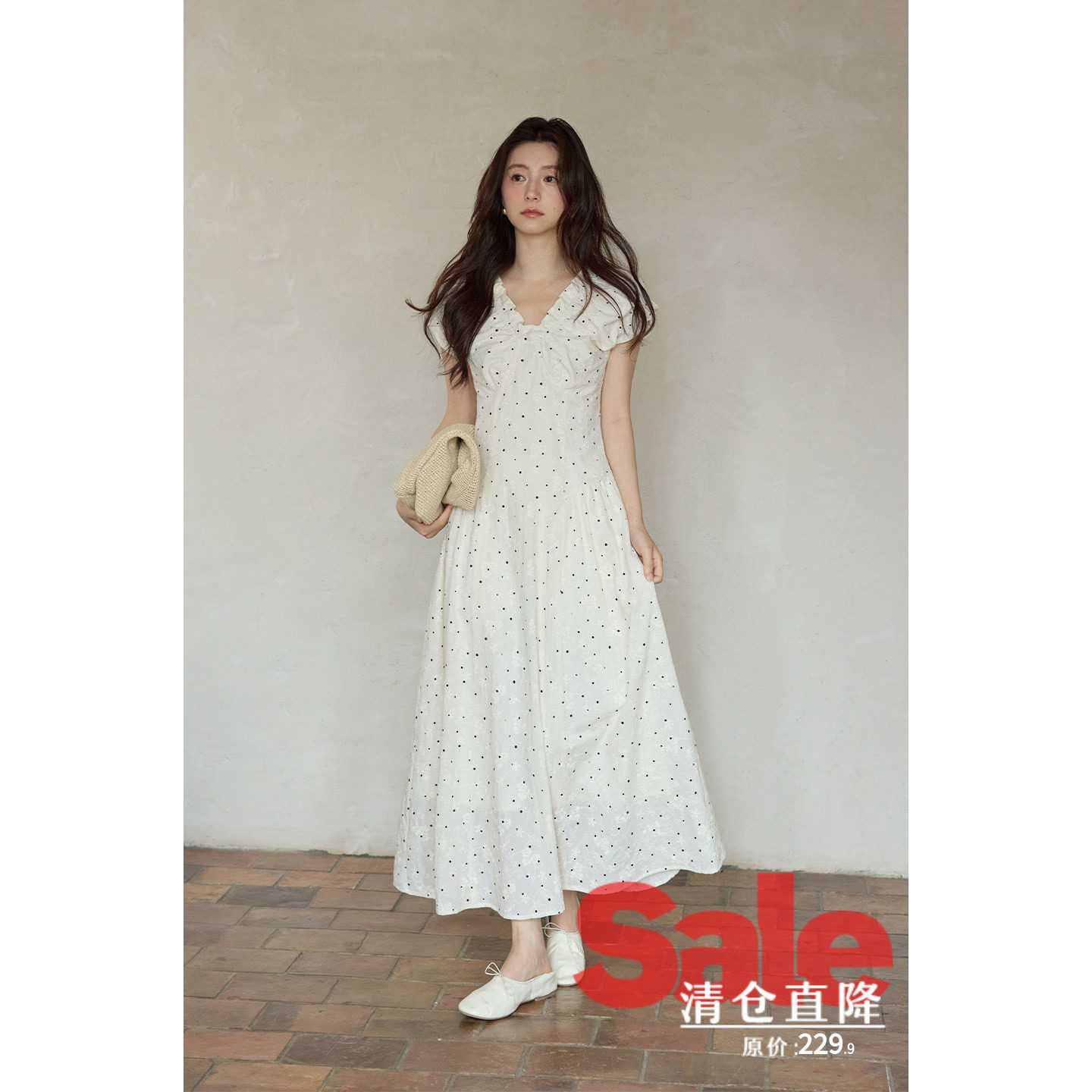 【夏末清仓】夏季韩系气质上衣褶皱收腰长款绣花v领波点连衣裙女