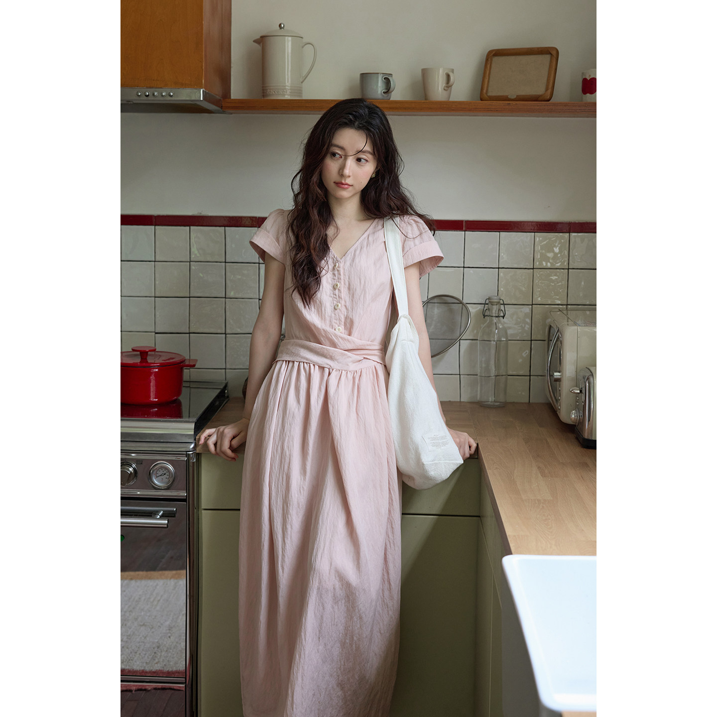 夕蒙韩系天丝裙子女夏季通勤穿搭显瘦长裙粉色v领正肩短袖连衣裙										