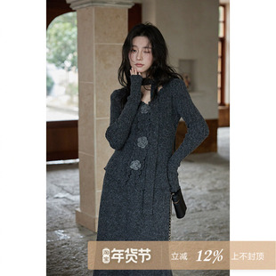 夕蒙2025新款秋冬韩系气质独特软糯小个子v领正肩毛衣半身裙套装