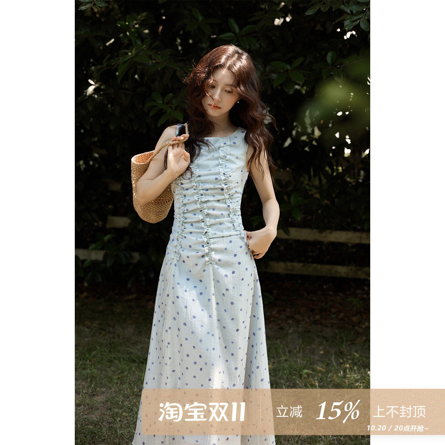 夕蒙2026新款夏季韩系气质漂亮裙子收腰显瘦蓝色波点无袖连衣裙女